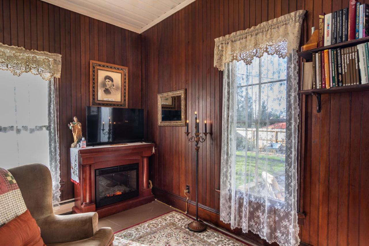 Historical John Rast House Circa 1875 Hotel Roseburg Exterior foto